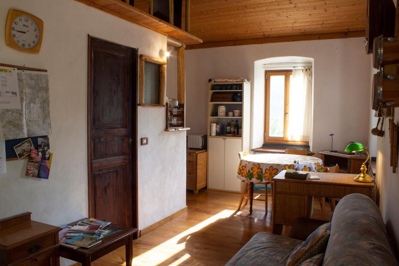 B&B Stefano Neirone Buitenkant foto